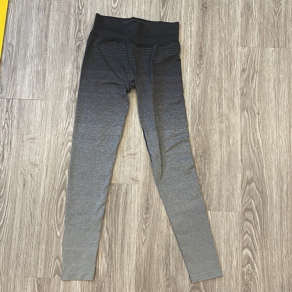 Brooks women’s streaker running tights medium - Picture 3 of 6